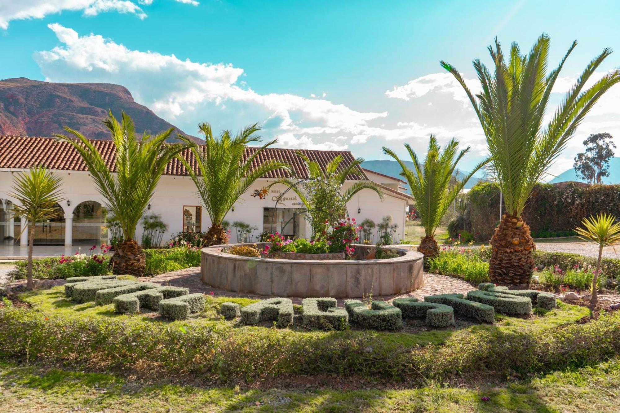 Hotel Agustos Urubamba Exterior photo